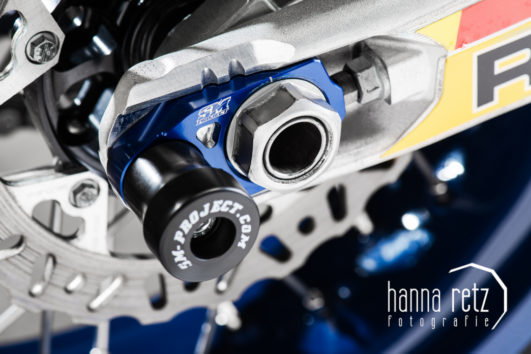 Axle blocks kit KTMHusqvarnaGasGas supermoto crashpad slider (Blue) SM Project