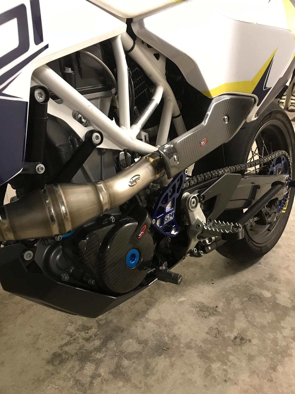 Swingarm carbonfiber guard Husqvarna/KTM 701690 SM Project