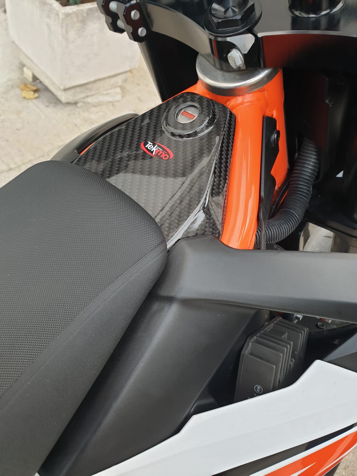 Carbonfiber key surround KTM 690 Tekmo Racing - SM Project