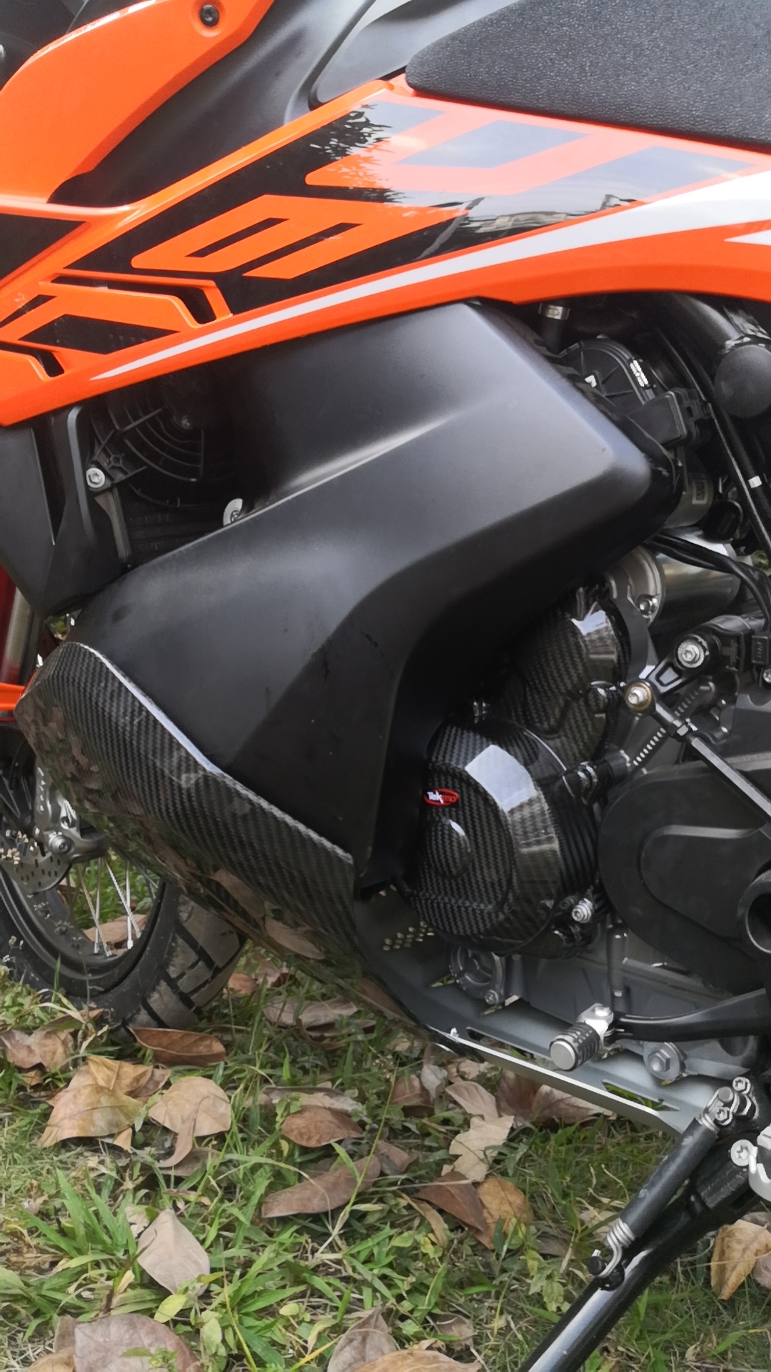 Carbonfiber stator cover guard KTM 790890 Duke & Adventure Tekmo